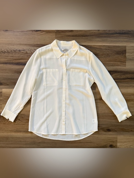 Nordstrom Collection Tops - Nordstrom Collection 100% Silk Button Down Shirt in Off White Cream Size Medium
